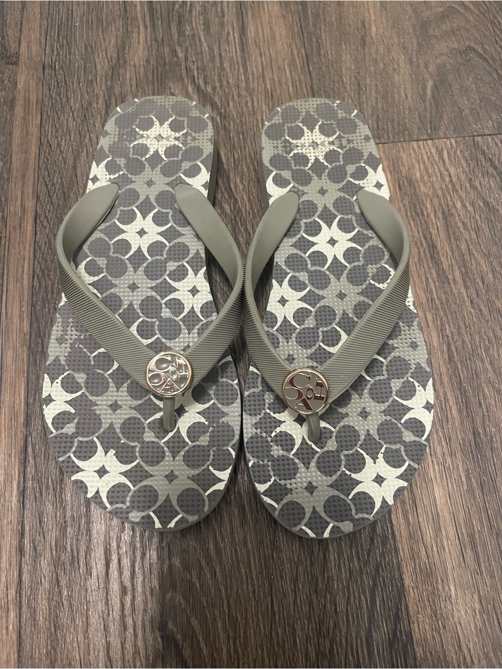 COACH Geometric Monogram Flip Flops Sandals Size 5/6